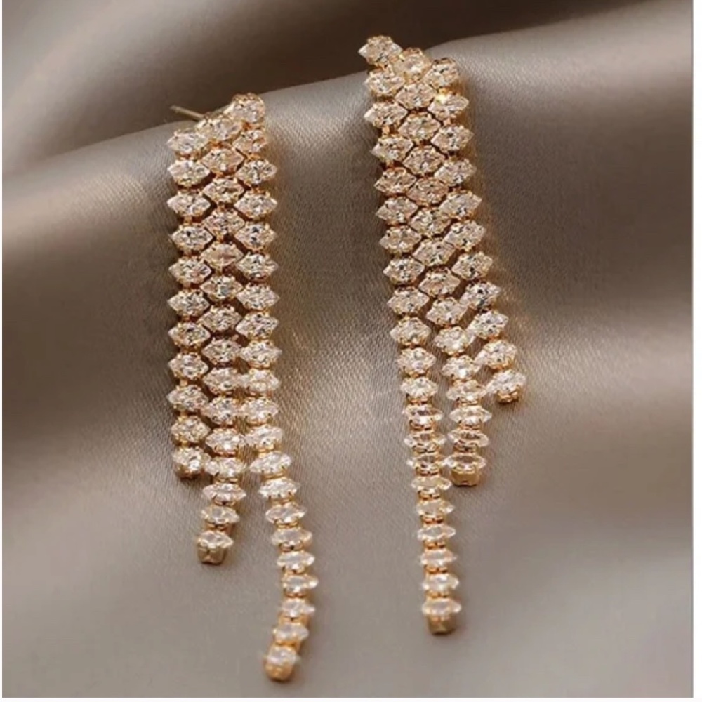 ❤️❤️ FREE Rhinestone Tassel Fringe Boho Elegant Party Classy Chic Drop Earrings